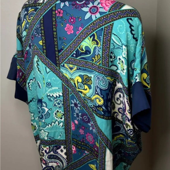 Natori Colorful Knit  Kimono Sleeve Blouse Top Floral Paisley Size L Satin Trim - Picture 13 of 15